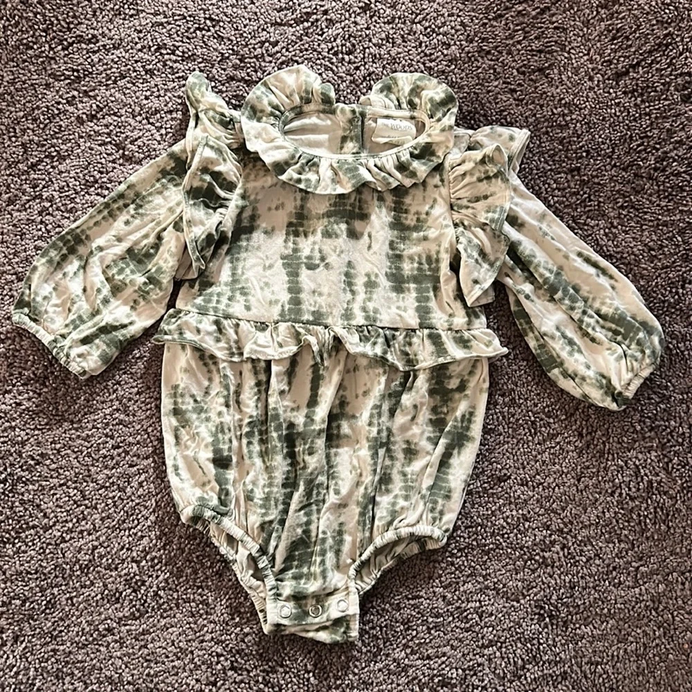 Kate Quinn the woods beechwood bamboo green shibori ruffle bubble 6/12m